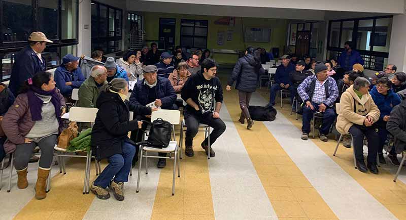 Reunión informativa en Liceo Municipal de Codegua aborda Fiscalización y Derechos de Agua